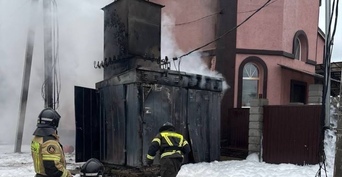 В Оренбурге пожар трансформатора привел к отключению света