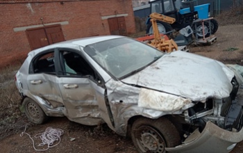 В Бузулукском районе иномарка въехала в металлический забор, пострадал двухлетний ребенок