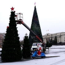 В Оренбурге стали известны даты открытия городских елок  (0+)