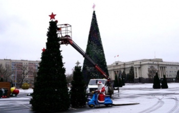В Оренбурге стали известны даты открытия городских елок 