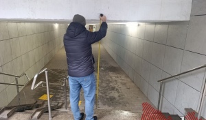 Сотрудники областной прокуратуры не прокомментировали наличие заниженного участка в оренбургском подземном переходе