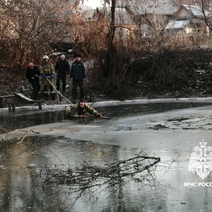 Смерть на льду: в Оренбуржье в ледяную воду провалились двое детей (18+)