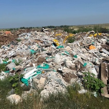 На сельхозугодьях Оренбуржья за год была выявлена 21 несанкционированная свалка