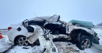 13 декабря два человека погибли на трассе в Шарлыкском районе