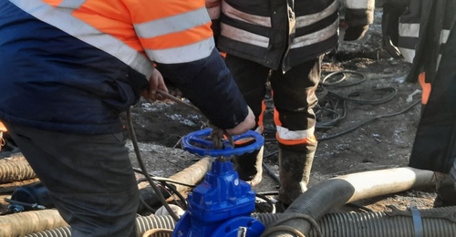 В Орске завершили ремонт водовода после крупной коммунальной аварии