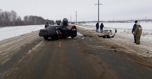 В Пономаревском районе при столкновении автомобилей ВАЗ и Nissan пострадали два человека
