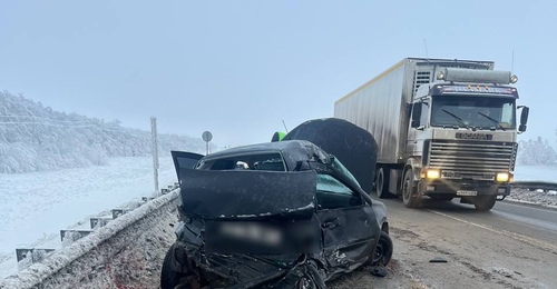 Два человека погибли в ДТП с нефтевозом в Переволоцком районе (18+)