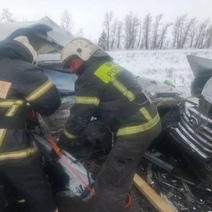 Под Сорочинском при столкновении трех машин погибли три человека, включая ребенка (18+)