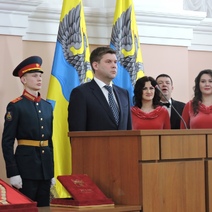 В Оренбурге депутаты большинством избрали новым мэром Альберта Юмадилова