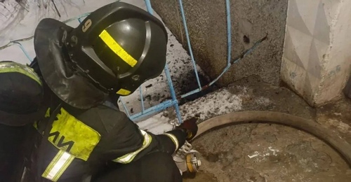 В Орске во время пожара спасли девять человек, среди которых оказалось двое детей