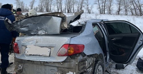 В лобовом ДТП в Октябрьском районе погиб 20-летний мужчина и четыре человека пострадали