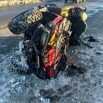 Под Оренбургом перевернулся снегоболотоход
