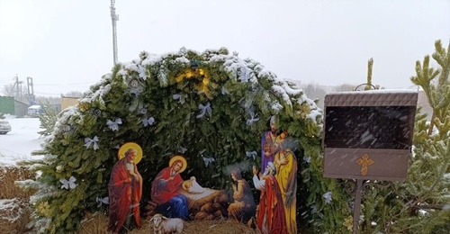 Оренбургские храмы готовятся к Рождеству, верующие встречают Сочельник