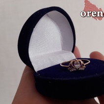 В Орске дерзкому грабителю, наведавшемуся в ювелирный салон и «Красное&Белое», не дают полежать на родном диване перед наказанием