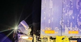 Под Сорочинском ВАЗ столкнулся с двумя большегрузами MAN и DAF