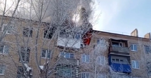 В Оренбургской области из горящей квартиры на пятом этаже спасли 8-летнего ребенка