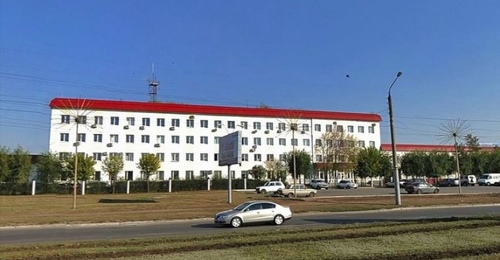 В Оренбурге родные мужчины, воспламенившегося во время мойки окна, взыскали с работодателя крупную компенсацию (18+)