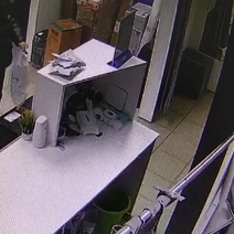 В Бугуруслане подростки обворовали пункты выдачи маркетплейсов