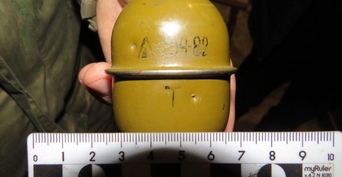 В Орске мужчина нашел в шкафу умершего отца гранату