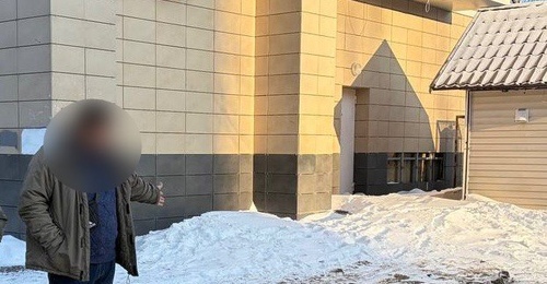 В Оренбурге курьер оставил ключи в незапертом автомобиле, чем воспользовался угонщик