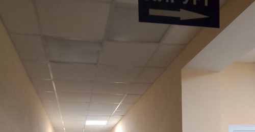 В Гае местные жители тратят жизненные ресурсы на очередь в больнице