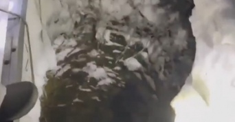 В Александровском районе в четырех километрах от населенного пункта мужчина ухнул в глубокий колодец