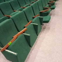 В Домбаровском Доме культуры починили 67 кресел, которые во время детского мероприятия сломали юные вандалы