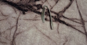 В Оренбуржье мужчина кидался на супругу с ножом и вилкой и пытался задушить