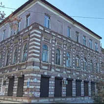 Мэрию Оренбурга по суду обязали отремонтировать объект культурного наследия и квартиру в нем