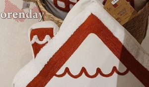 Семейной паре из Бузулукского района десятки лет придется платить за дом, которого нет 