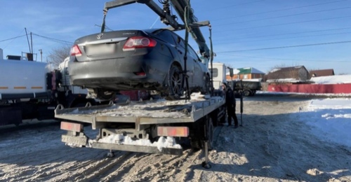 Оренбуржец из-за долга может лишиться Toyota Corolla