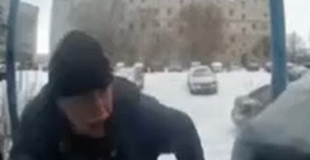 В Ясном проводят проверку по факту нападения мужчины на 77-летнюю женщину у дверей подъезда