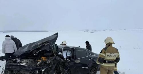 Смертельная авария в Оренбуржье: на трассе столкнулись две машины, погибли четыре человека