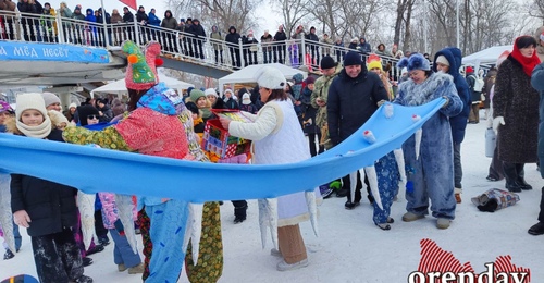 В Оренбурге шумно попрощались с зимой, отпраздновав Широкую Масленицу