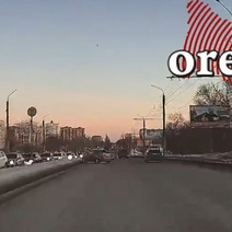 Орендэй публикует видео опрокидывания авто на крышу на улице Терешковой