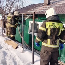 За сутки в Оренбуржье на пожарах погибли 72-летняя женщина и 41-летний мужчина