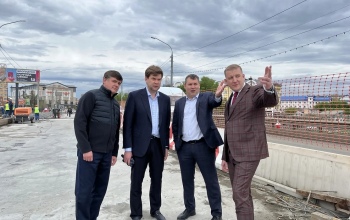 «Единая Россия» держит на контроле ремонт моста через Урал 