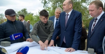 Евгений Солнцев проинспектировал благоустройство и ремонт дорог в Новотроицке
