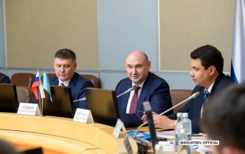 В Оренбуржье работают заместитель министра природных ресурсов и экологии РФ Дмитрий Тетенькин и вице-министр экологии и природных ресурсов Республики Казахстан Мансур Ошурбаев