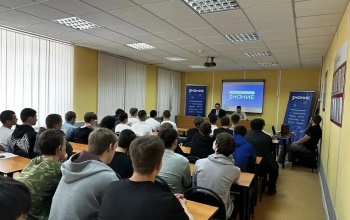 «Диалог на равных»: финалист программы «Герои Оренбуржья» встретился со студентами Медногорского индустриального колледжа