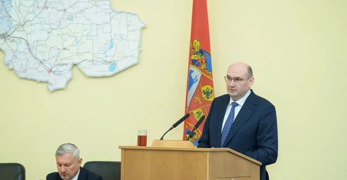 Губернатор выступил с отчетом на Законодательном собрании 