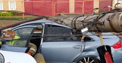 За упавшую на автомобили опору и контактную сеть в Оренбурге уголовной ответственности никто не понесёт