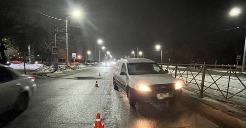 В Орске пешеход получил угрожающие жизни травмы во время пересечения проезжей части