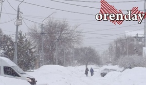 Утром 6 марта оренбуржцам пришлось побуксовать по снегу