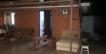 В Оренбургском районе женщина приютила беременную бездомную, а она ей нанесла три удара ножом в спину