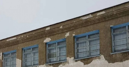 В селе под Соль-Илецком дети получают образование в опасных условиях