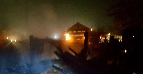 Крупный ночной пожар в Новосергиевском районе унес жизнь мужчины (18+)