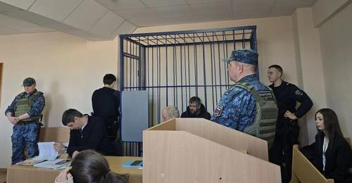 Суд отправил под домашний арест зачинщика драки с автоледи в Орске