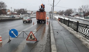 В Оренбурге за год отремонтировали меньше 1 % от общей протяженности троллейбусной контактной сети