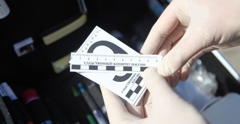 В Оренбурге мужчина попытался убить знакомого ударом ножа в шею (18+)